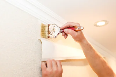 Pose de papier peint à Brévilly — revêtements muraux et toiles de verre